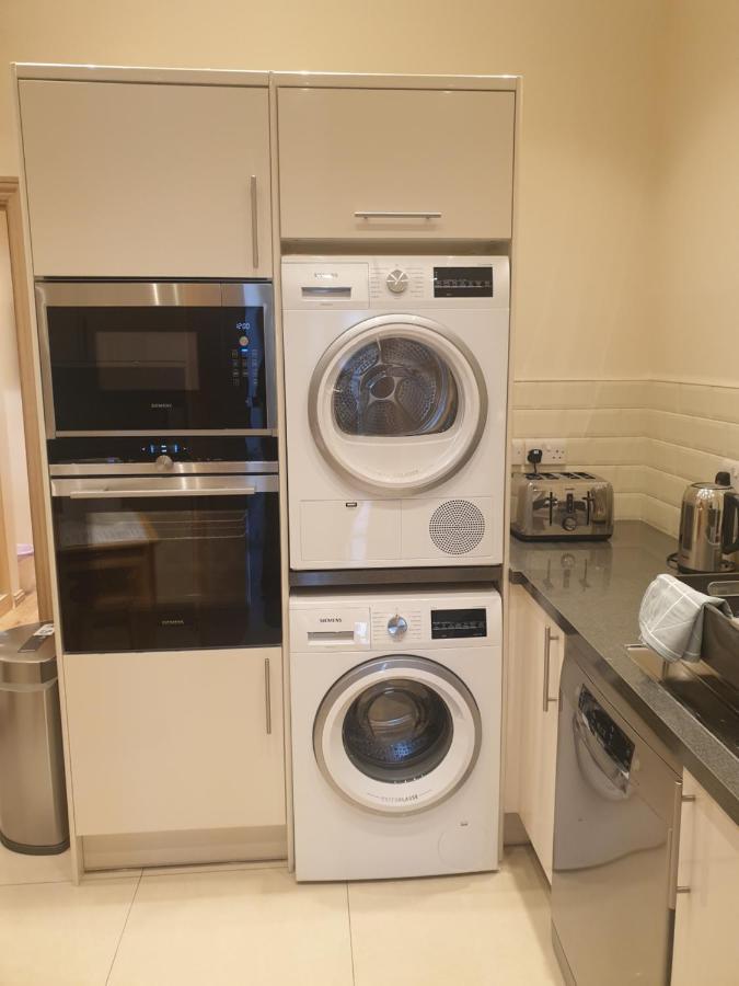 London Luxury Apartments 4 Min Walk From Ilford Station, With Free Parking Free Wifi Exterior foto